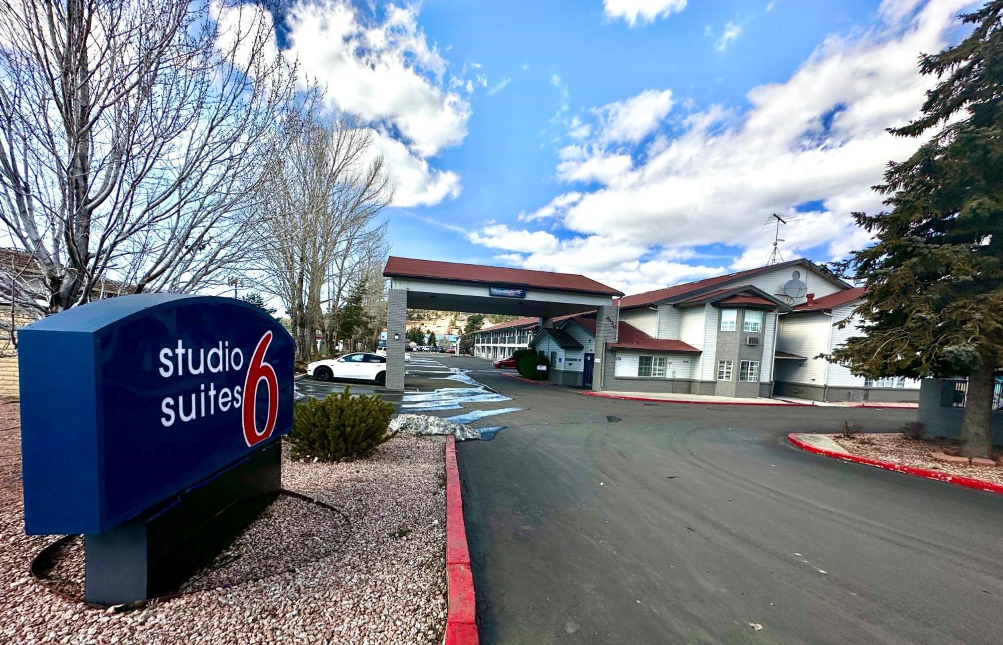 Studio 6 Suites Flagstaff Az Exterior photo