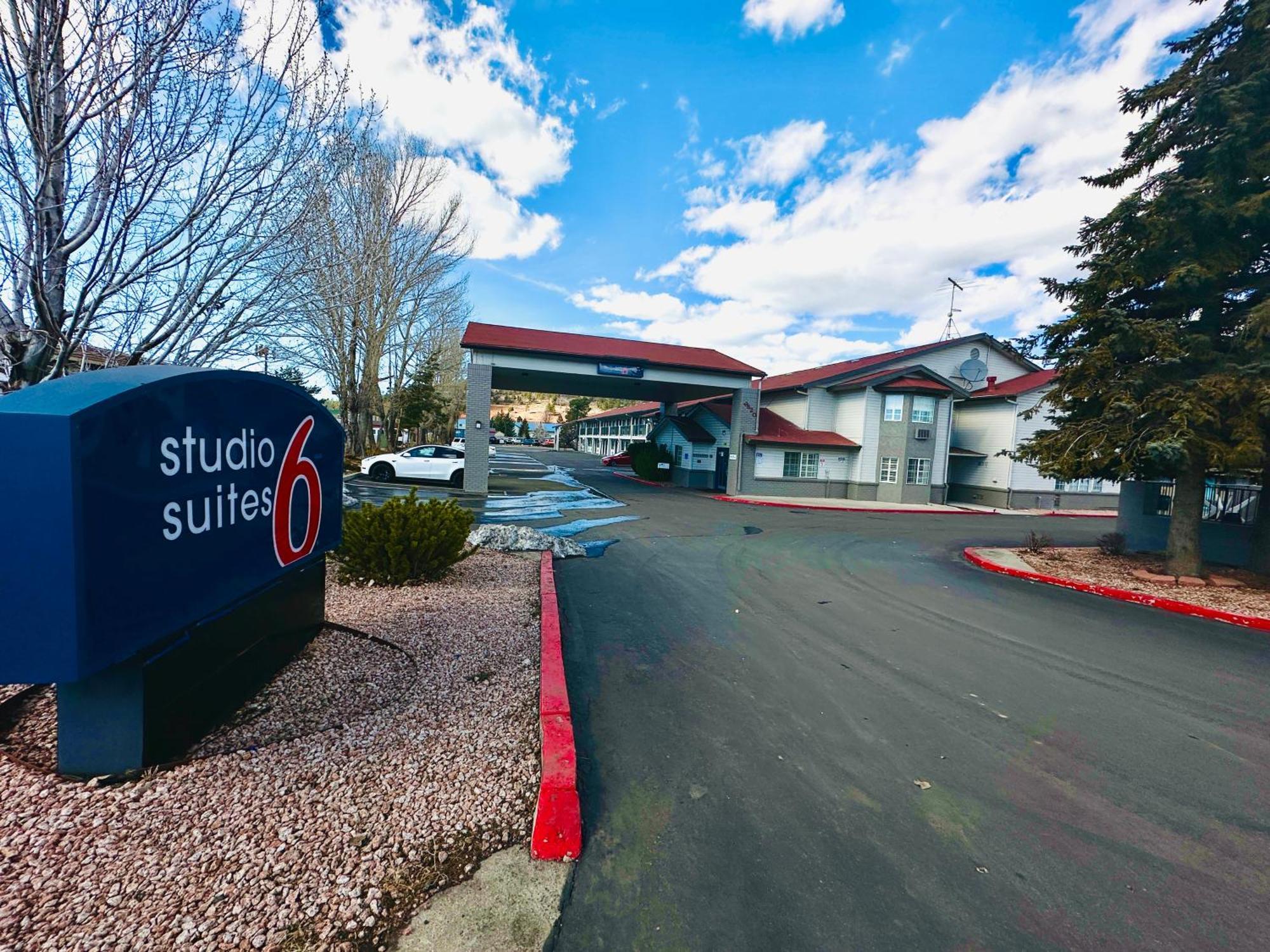 Studio 6 Suites Flagstaff Az Exterior photo